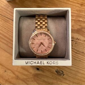 Brand New Woman’s Michael Kors Watch Rose Gold